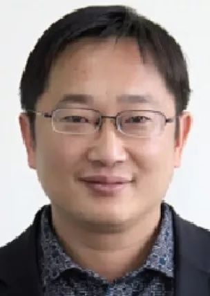 王洪荣 副理事长